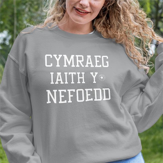 Cymraeg Iaith Y Nefoedd Tee Shirt