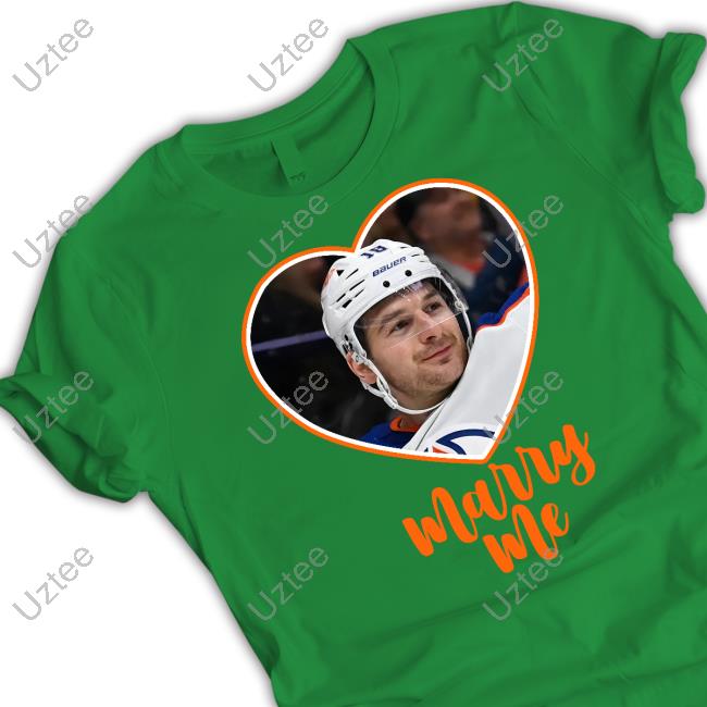 Leashadawg18 Zach Hyman Marry Me Tee Shirts