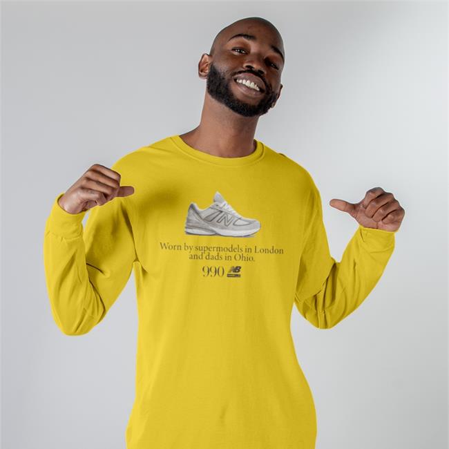 Worn By Supermodels In London And Dads In Ohio Funny T Shirt Basic Space Shop